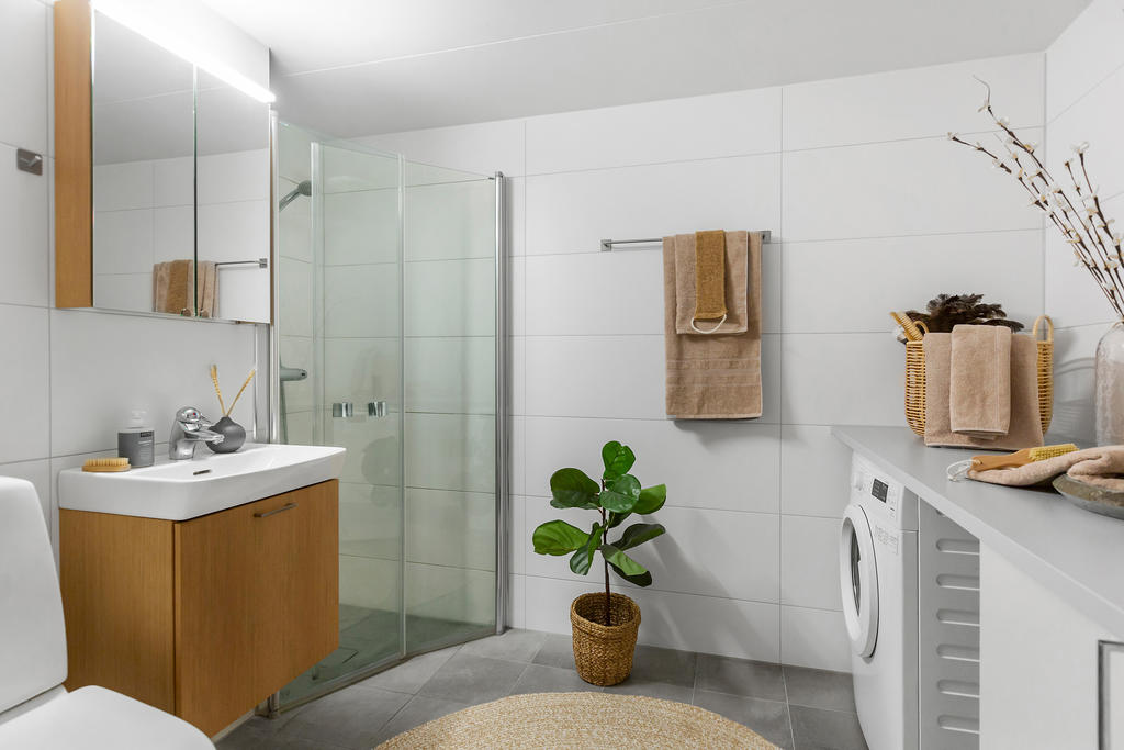 Renoverat badrum med tvättdel