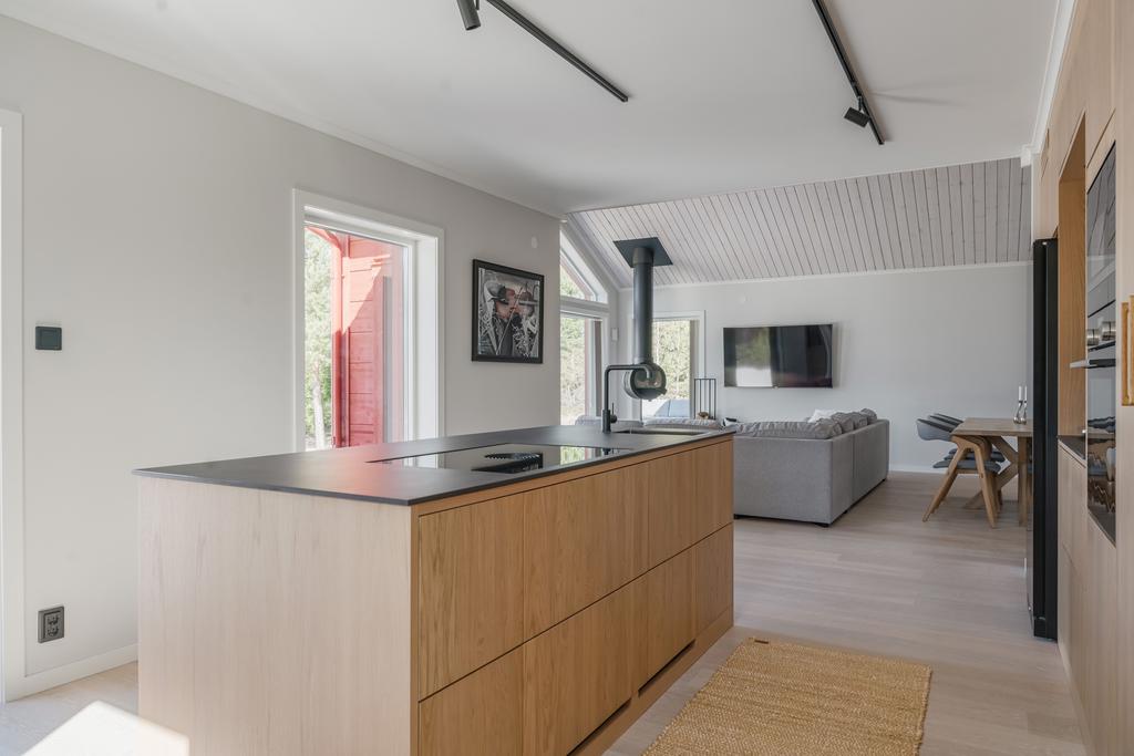 Vy från kök mot allrummet!