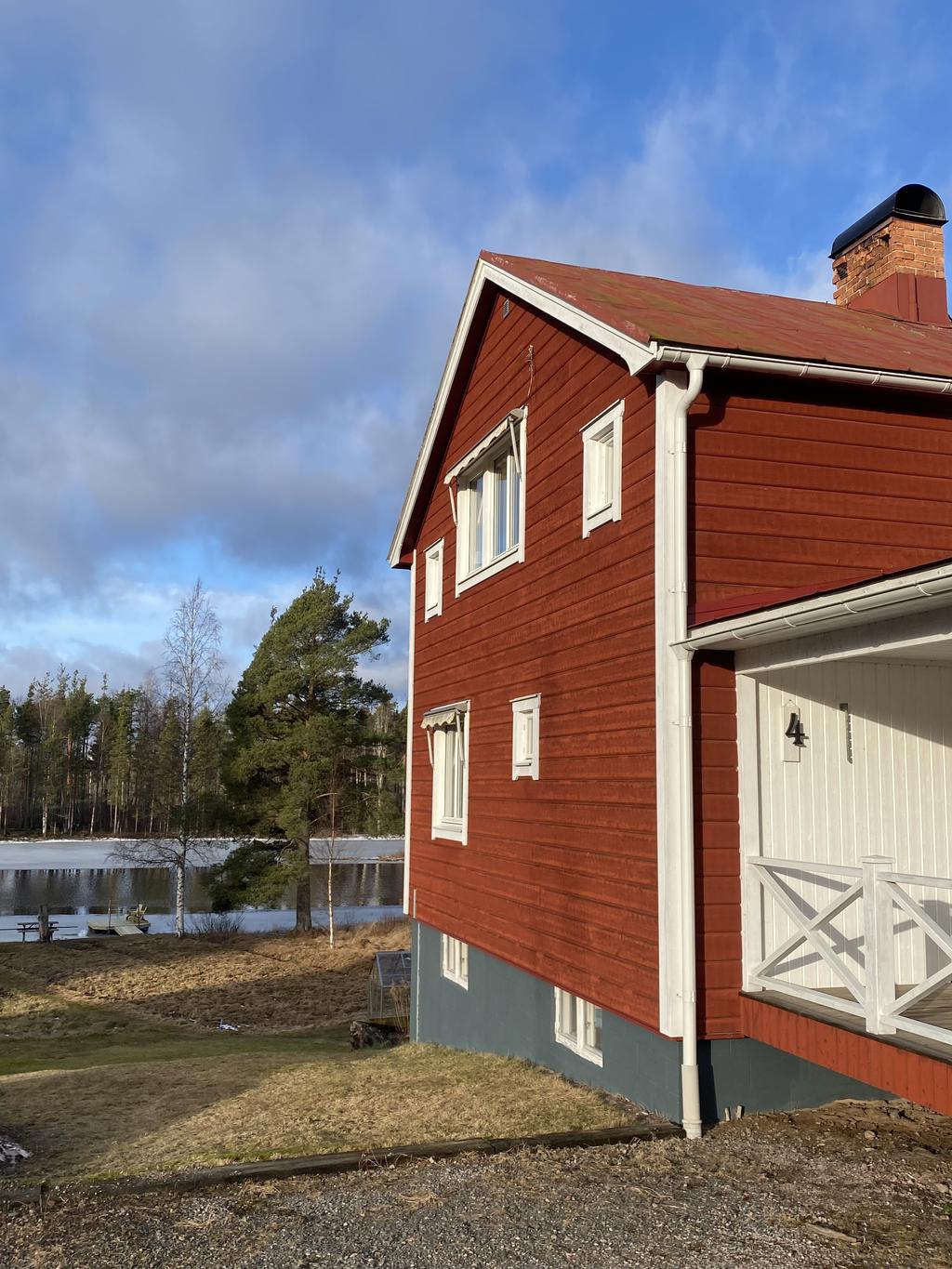 Säljarens egna bilder.