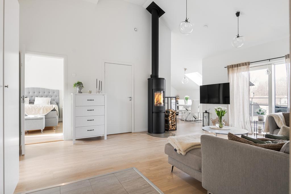 Lyxig takhöjd och öppen planlösning