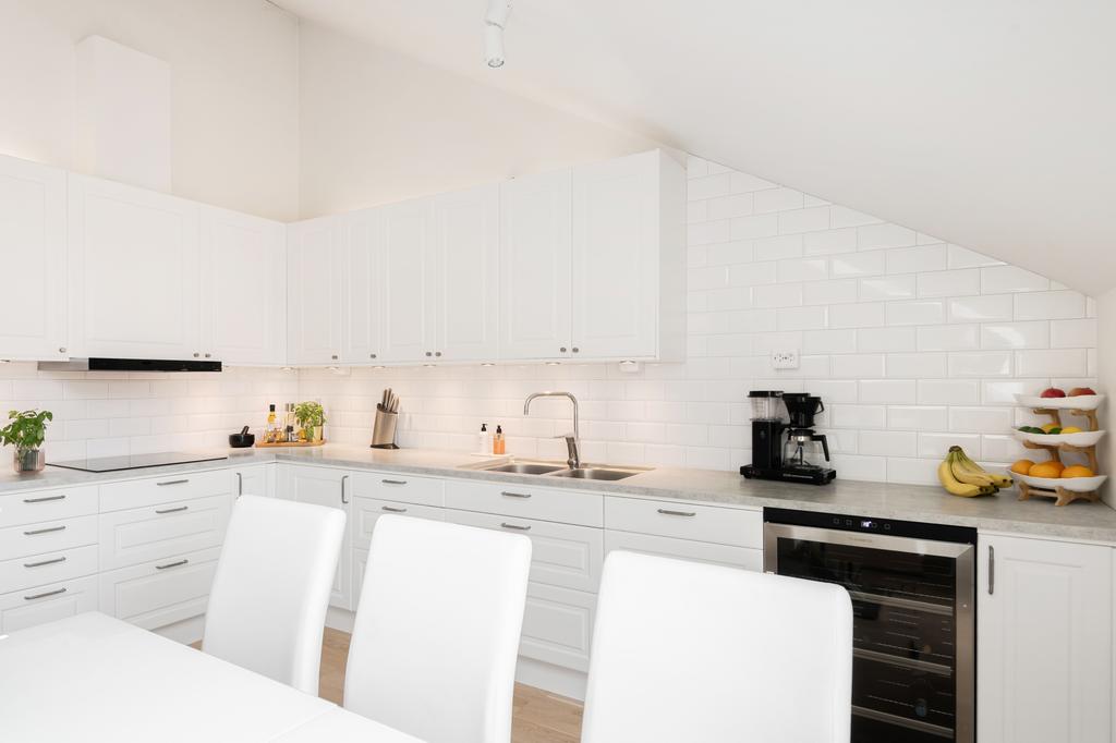 Gott om yta i köket