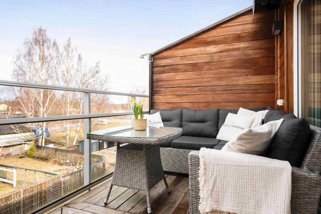 Takterrass två har även den en markis!