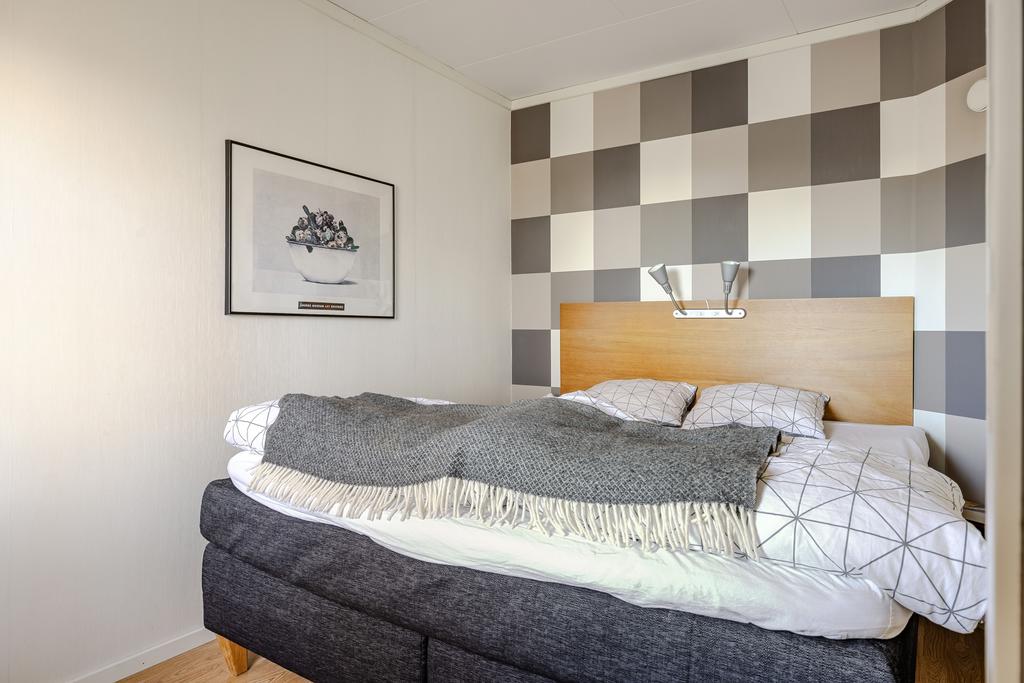 Sovrum på entréplan. 