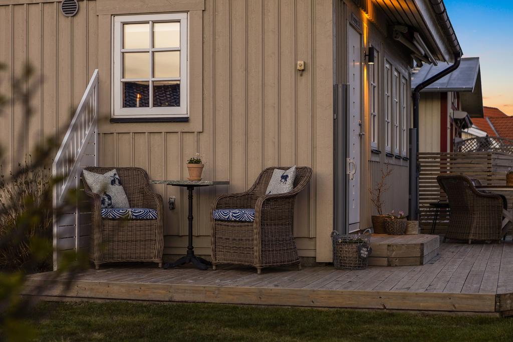 Altan i anslutning till huset – plats för utemöbler