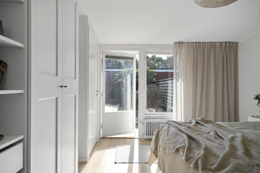 God förvaring i garderobsvägg