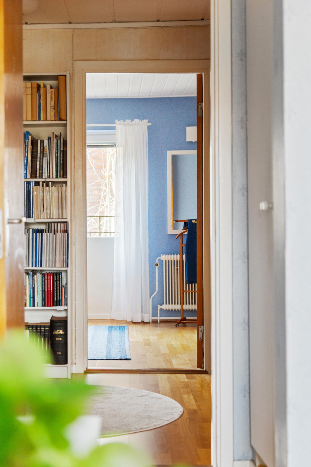 Vy från sovrum två på övre plan