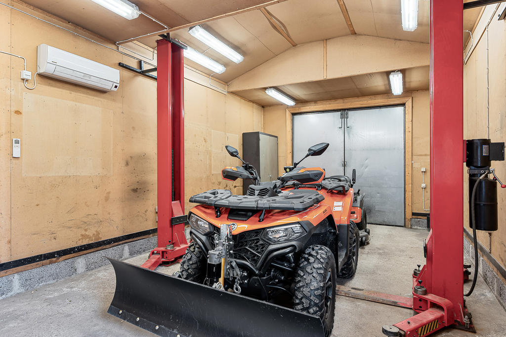 Garage 1