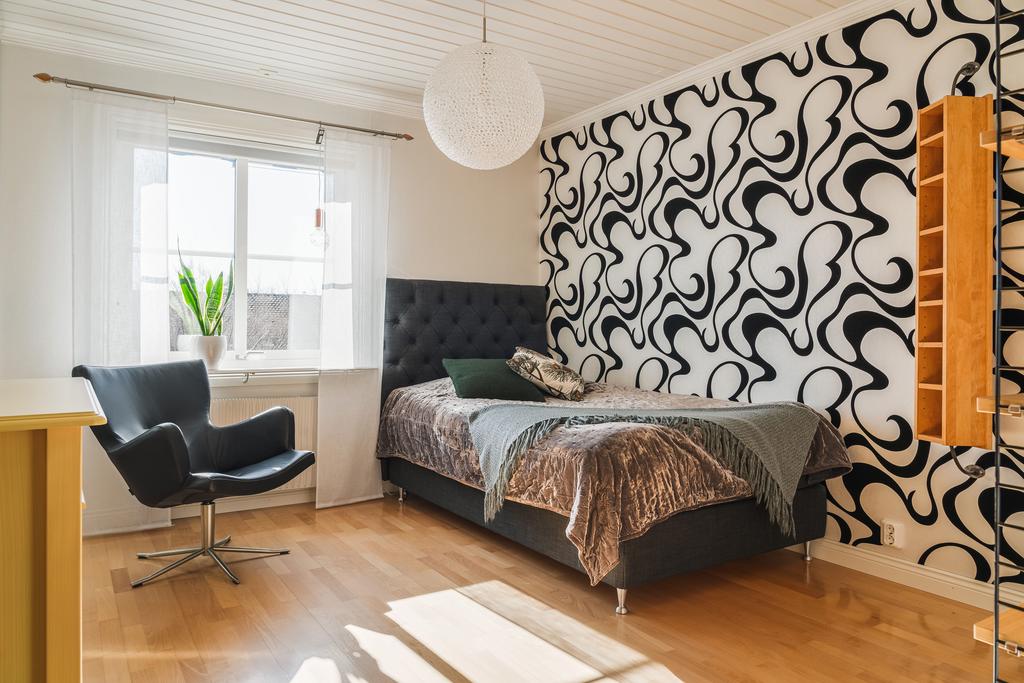 Sovrum 1 på entréplan