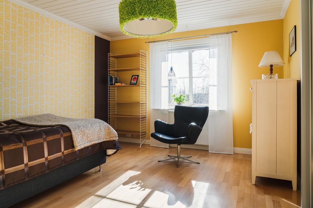 Sovrum 2 på entréplan