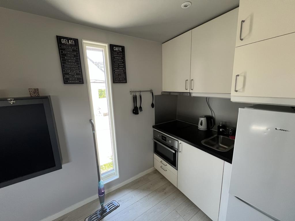 Attefallshuset
Säljarens egna bilder