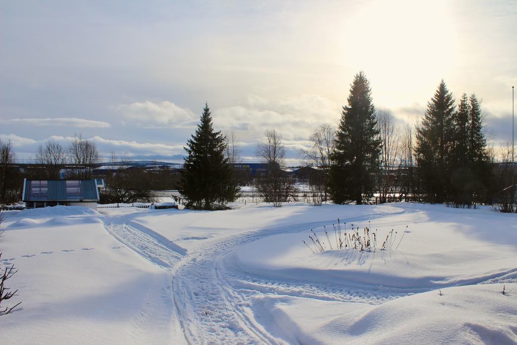 Rymlig, friköpt tomt