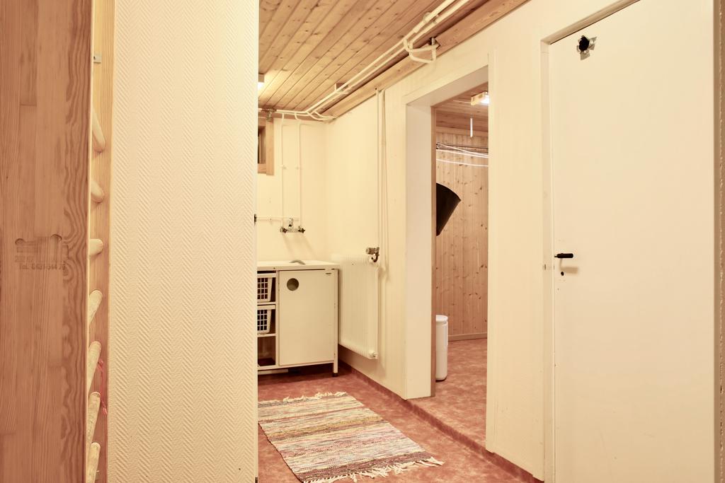 Tvättavdelning med separat torkrum intill 