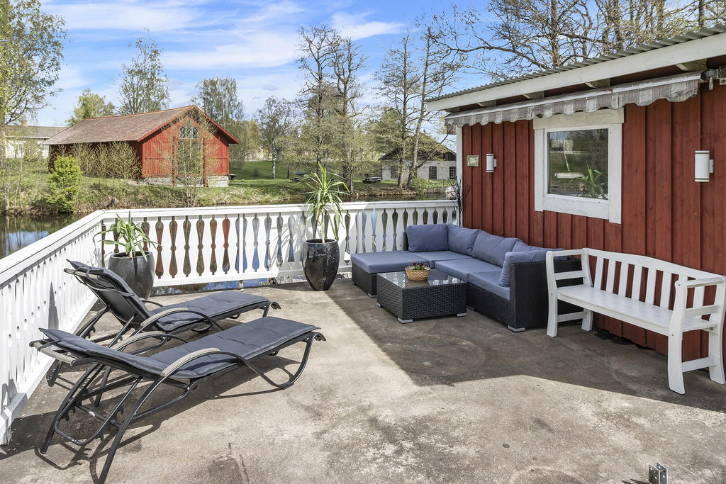 Solplats invid vattnet