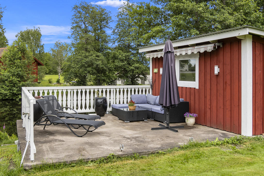 Solplats invid vattnet
