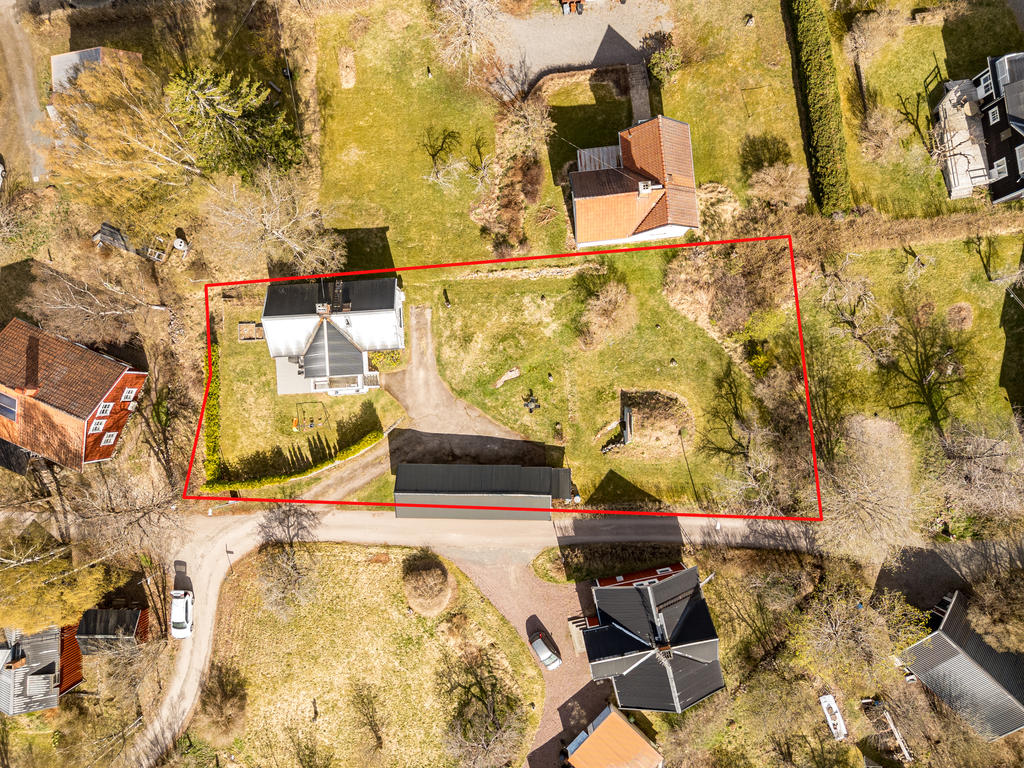 Villa och uthus