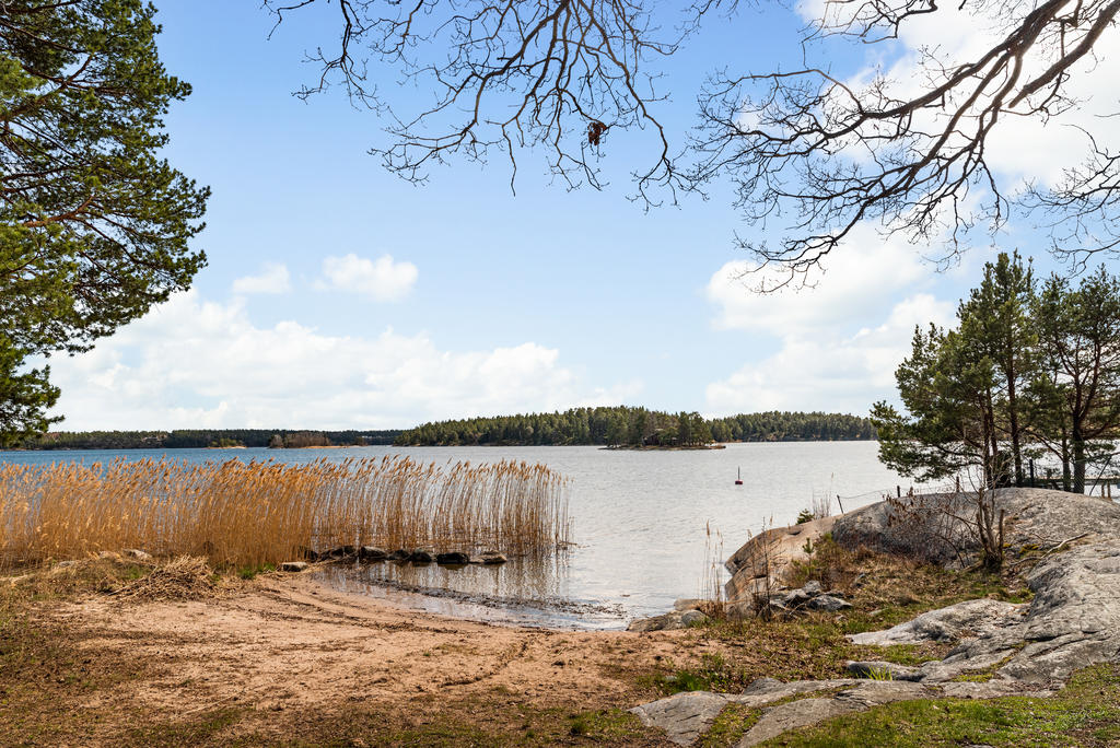 Badviken ut mot Furusundsleden