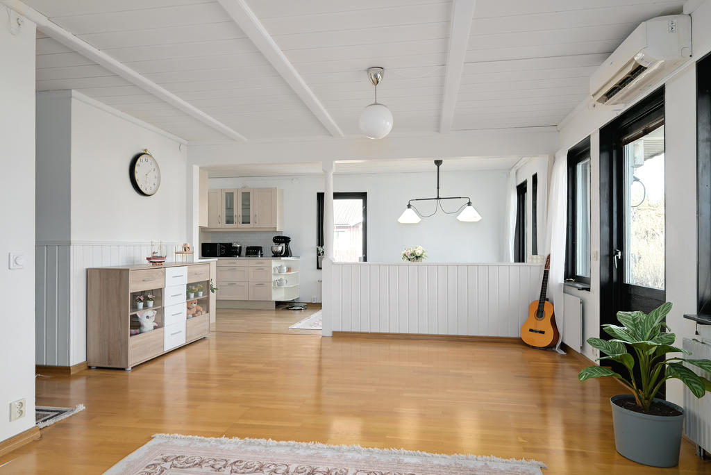 Från matrummet mot allrummet