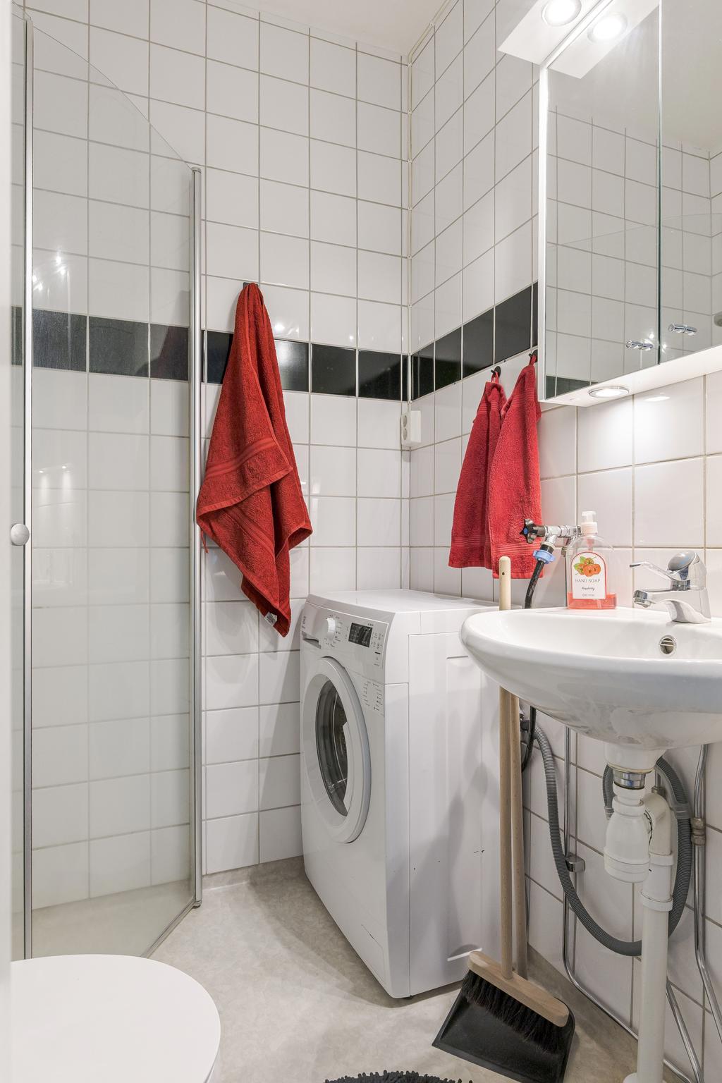 Duschrum med klinkerväggar