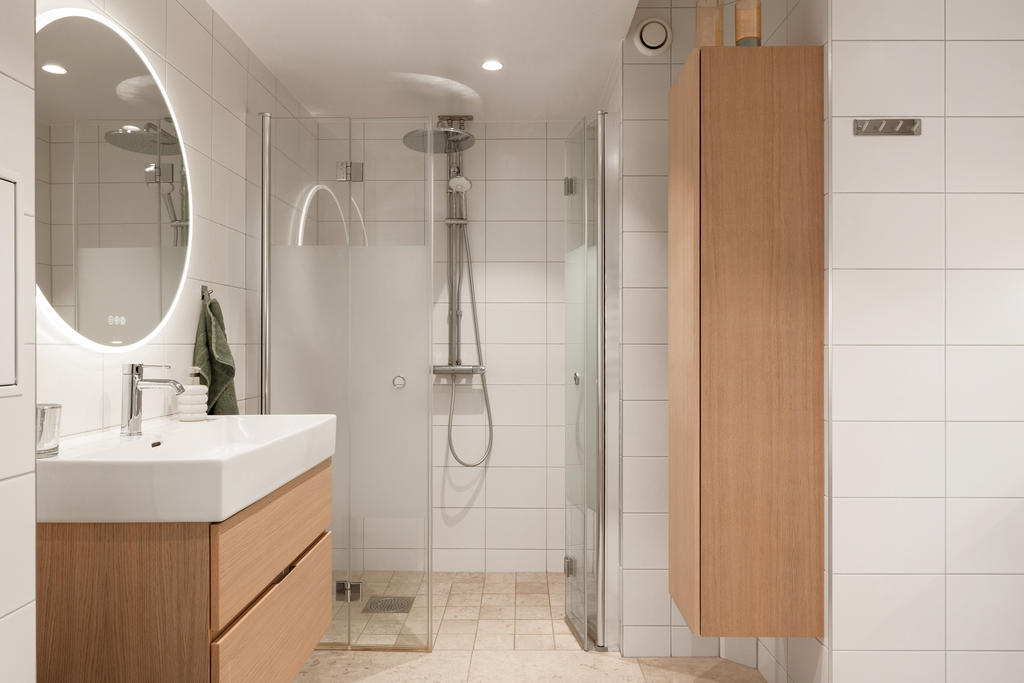 Stort och påkostat badrum, stambytt 2024