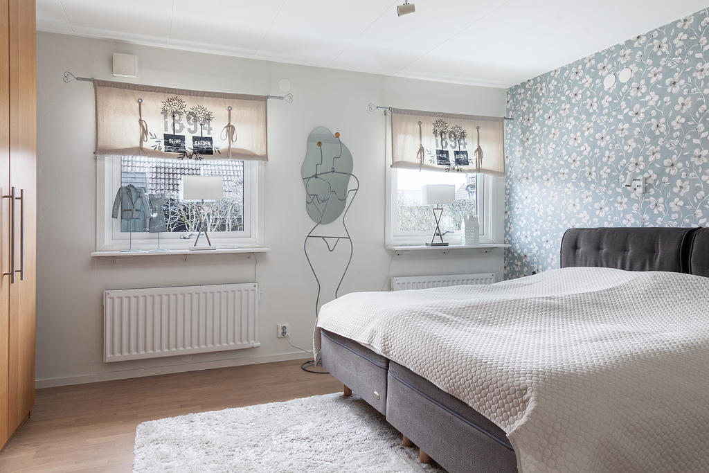 Sovrum på entréplan