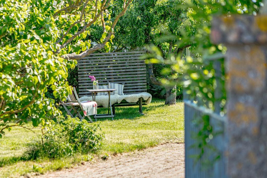 En lugn stund i trädgården? - ja tack!