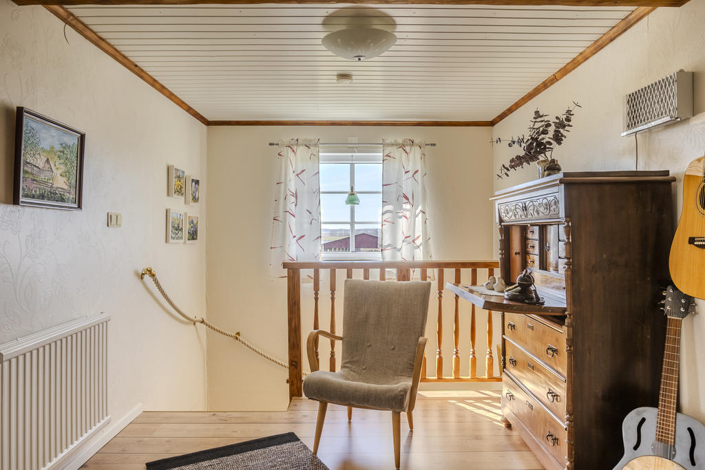 Möblerbar hall övre plan