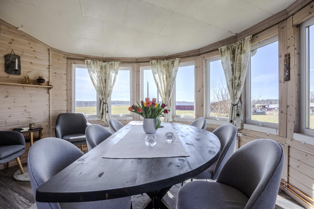 Glasveranda med utsikt