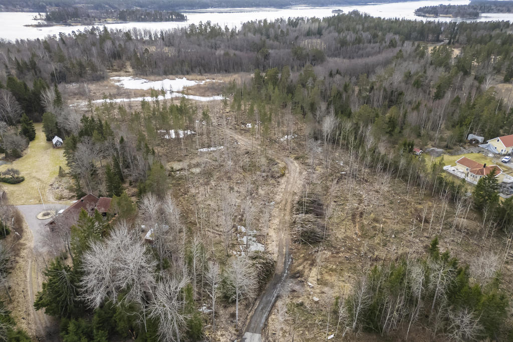 Furusundsleden i bakgrunden