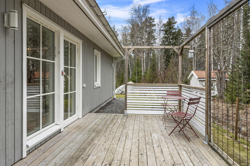 Altan direkt utanför kök 