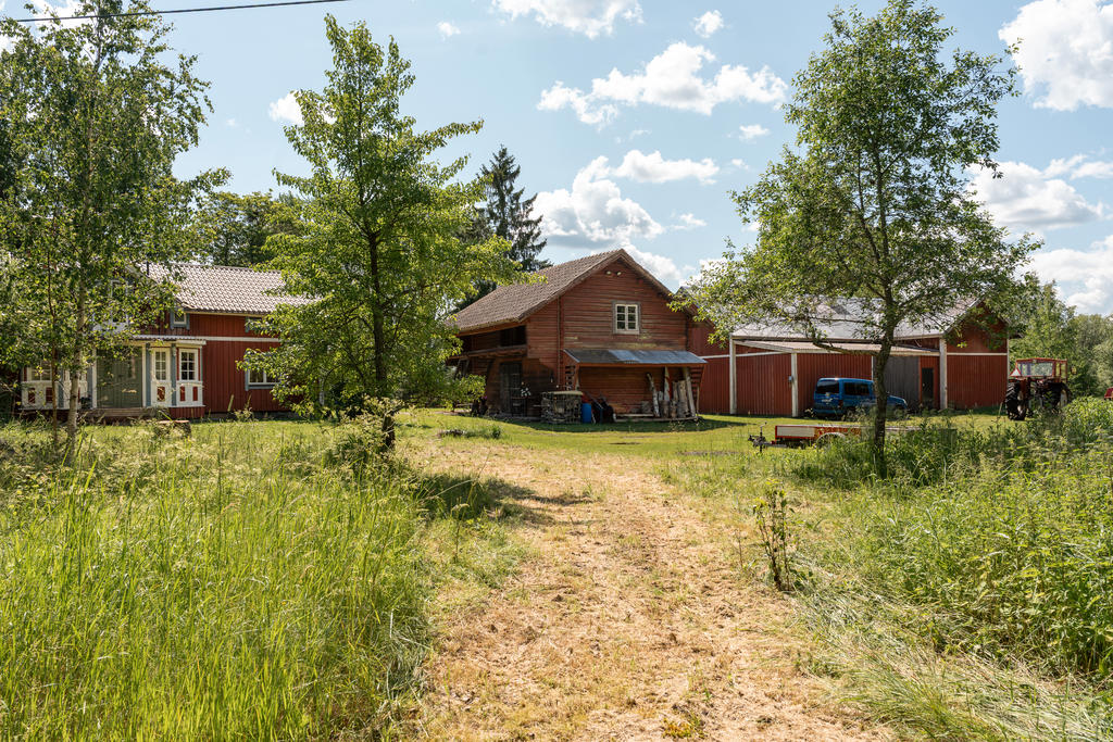 Huset, stall, verkstad