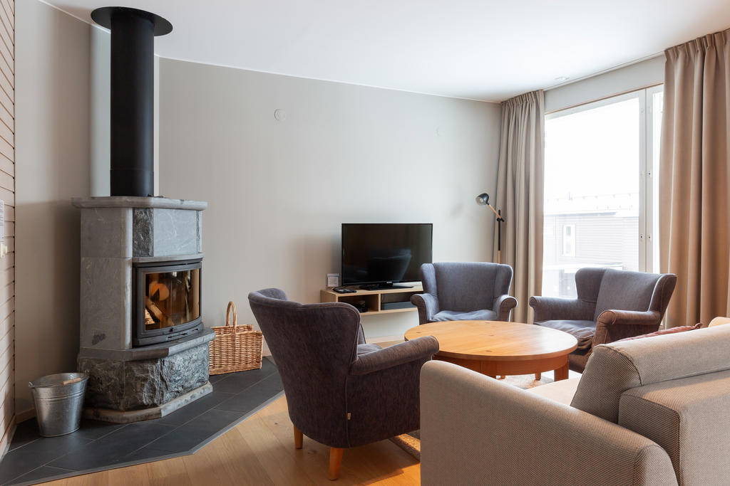 Bilderna kan vara från olika typlägenheter och skilja i planlösning, färgval etc.