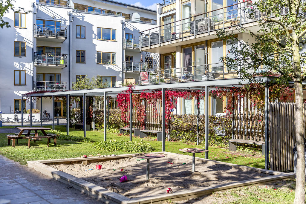 Föreningens trevliga innergård.