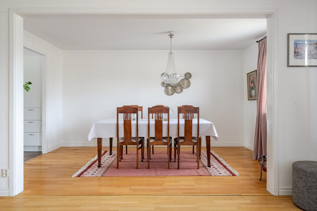 Öppet mellan vardagsrum och matsal