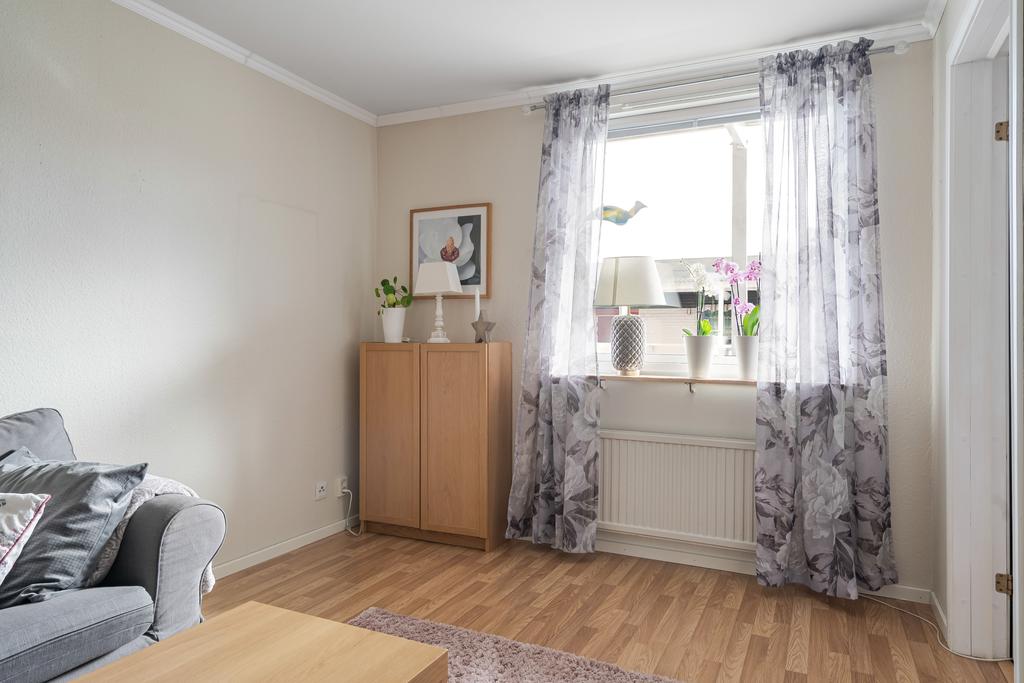 Sovrum 2 med plats för dubbelsäng