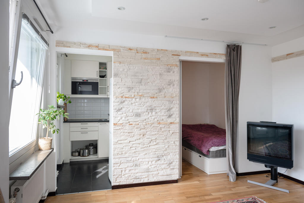 Kokvrå och sovalkov.