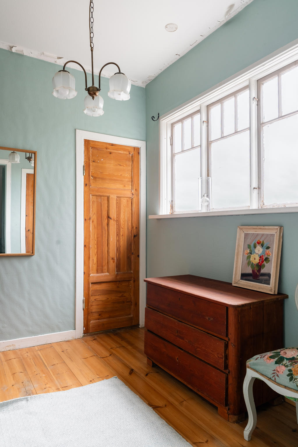 Hall västra sidan av huset övervåning