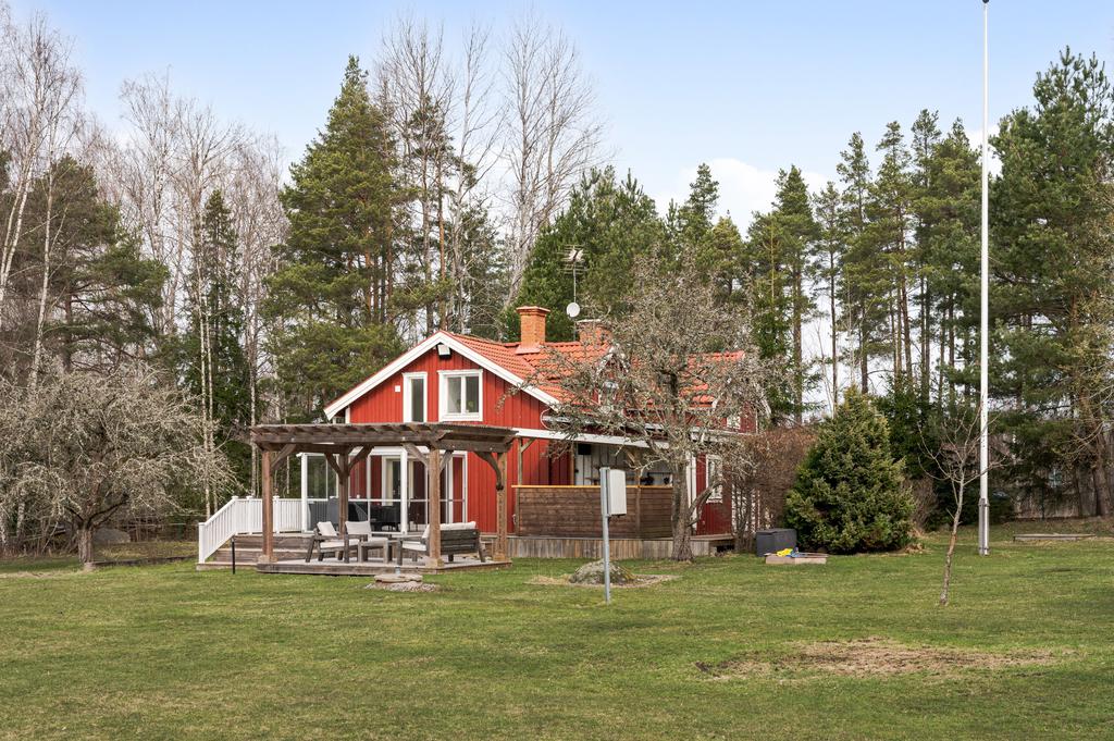 Lantlivsidyll i gott skick