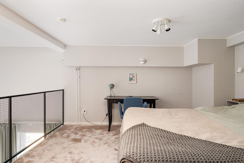 Räcke ner mot vardagsrum