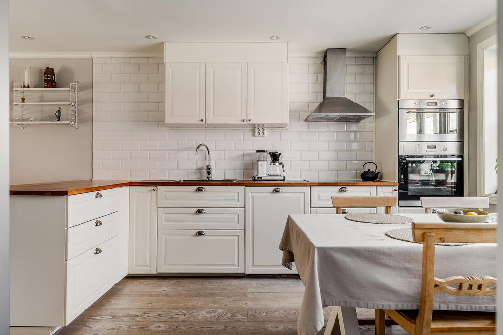 Bra med förvaring och arbetsyta