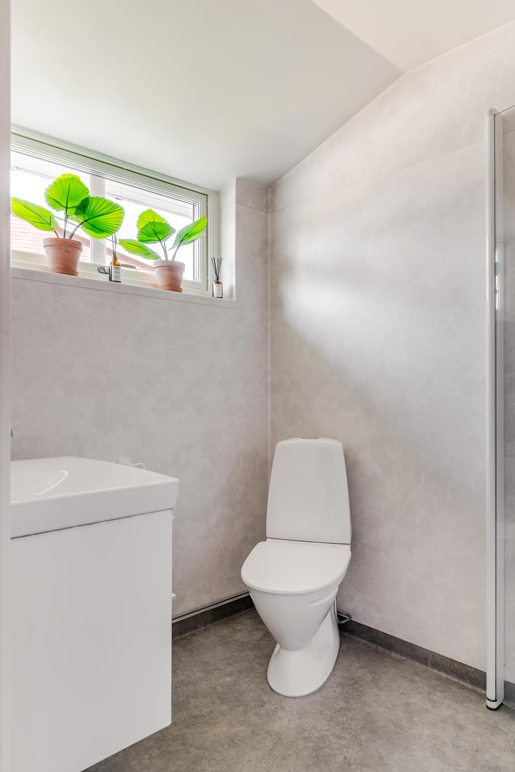 Renoverat WC/Dusch i entréplan