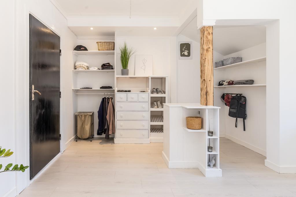  Walk in closet med ingång till duschrum/wc