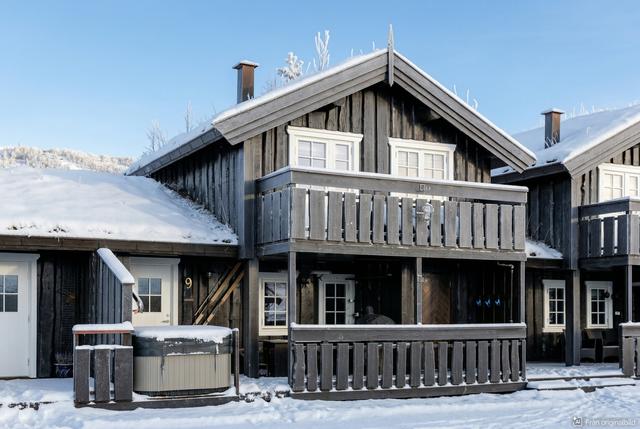 Välkommen till Stortävlanvägen 9!