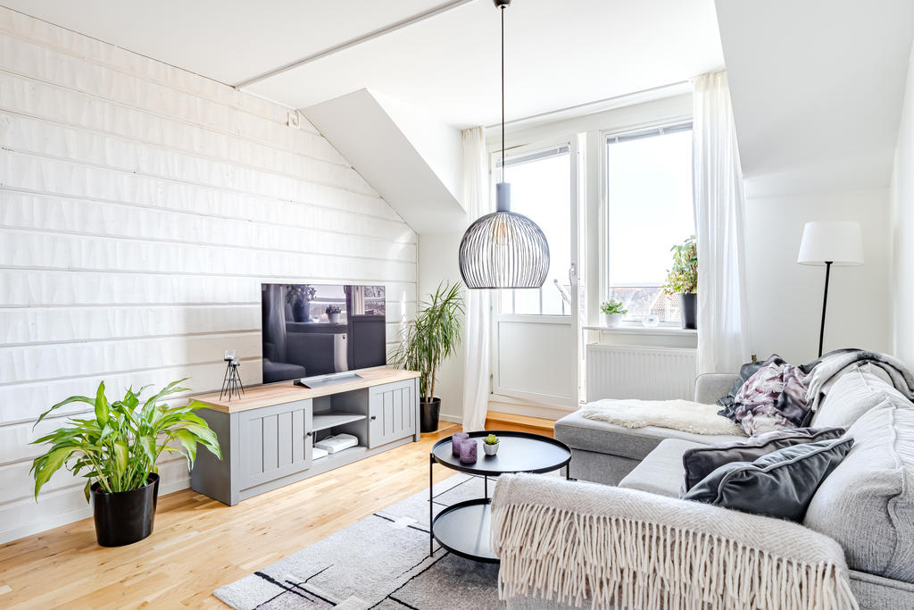 Här finns plats för stor soffa 