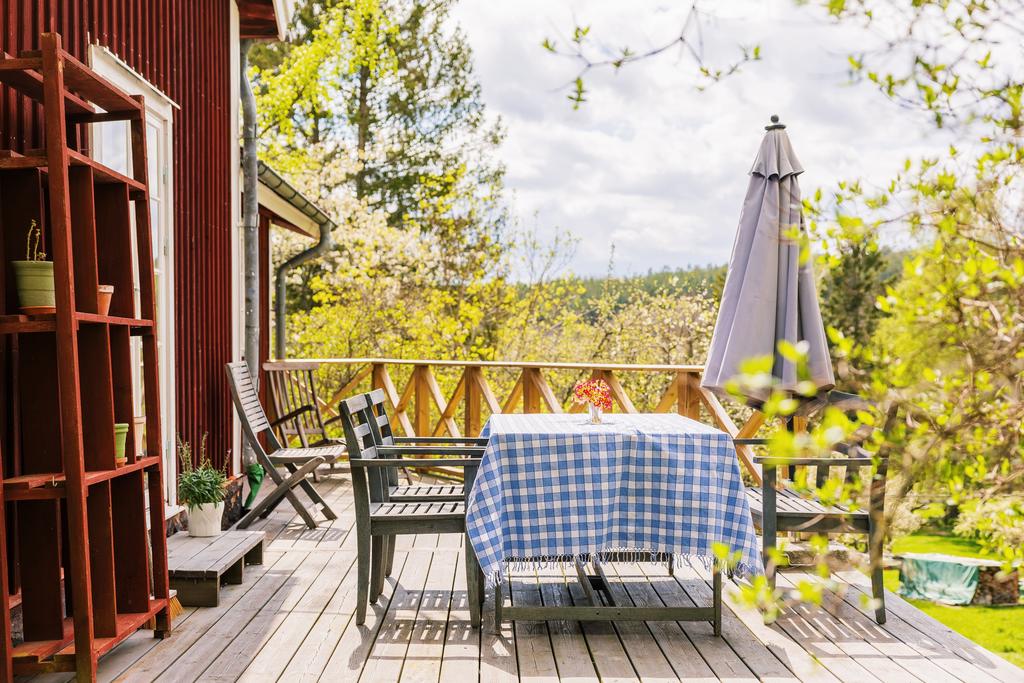 Härlig uteplats med eftermiddags- och kvällssol