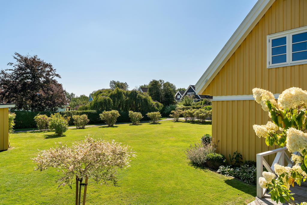 Här finns plats för pool, utelek, trädgårdsland, studsmattor mm