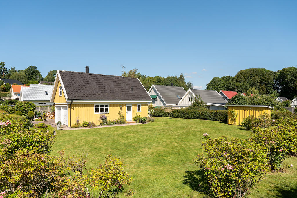 Stor fantastisk trädgårdstomt 