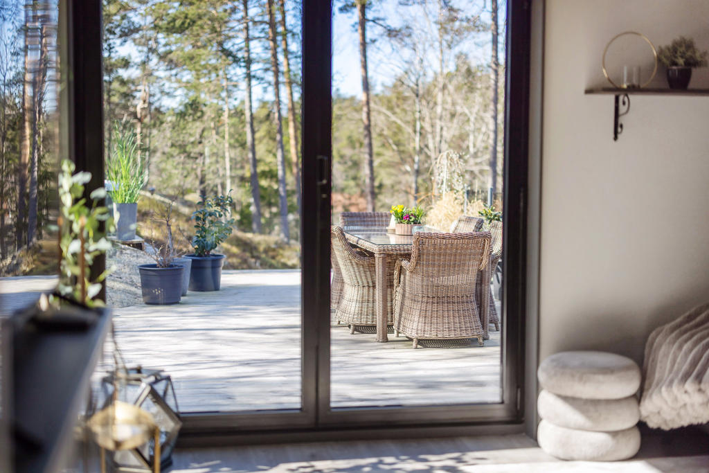 Glasparti stängt läge