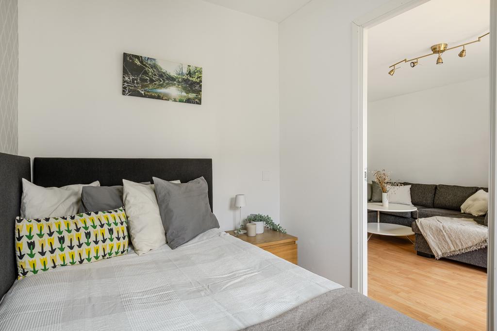 Sovrum mot vardagsrum 