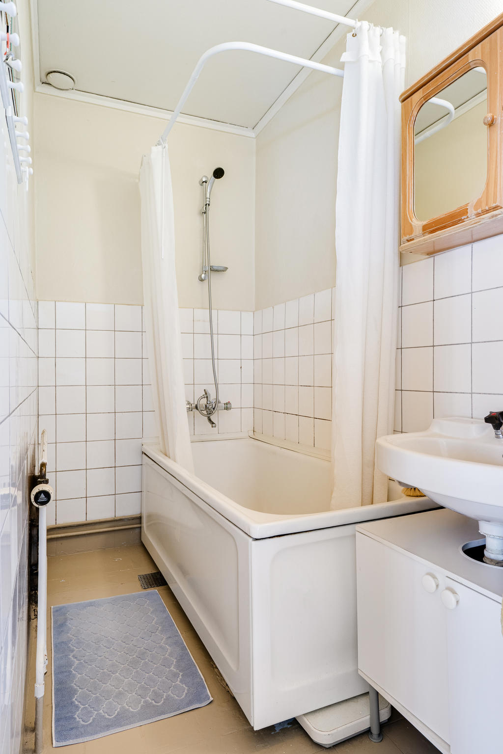 Badrum med badkar-övre plan.