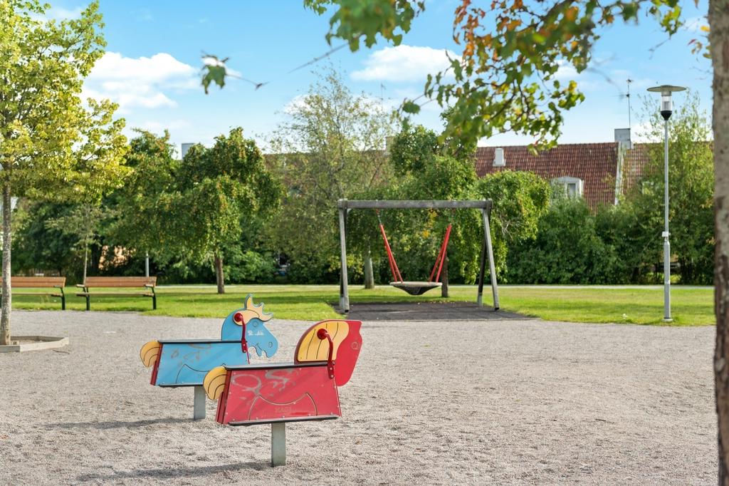 Lekvänliga Bo Parken i husets direkta närhet